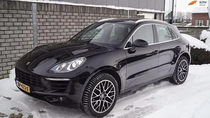 Gebruikt 2016 Porsche Macan Turbo SUV | € 30.850 (Eerlijke prijs)