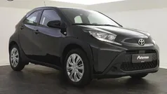 Gebruikt 2024 Toyota Aygo Play Hatchback | € 17.499 (Eerlijke prijs)