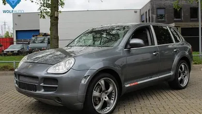 Grijs Gebruikt 2004 Porsche Cayenne Edition SUV | € 8.400 (Eerlijke prijs)