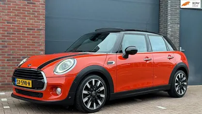 Gebruikt 2018 Mini Cooper Chili Hatchback | € 16.900 (Eerlijke prijs)