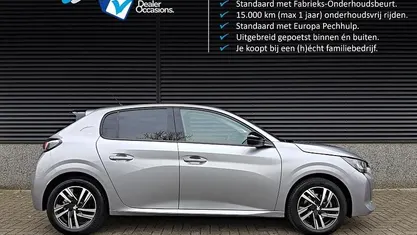 Occasion 2022 Peugeot 208 Allure Hatchback | € 18.900 (Eerlijke prijs)