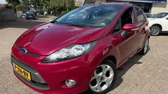 Rood Gebruikt 2011 Ford Fiesta Trend Hatchback | € 4.250 (Eerlijke prijs)