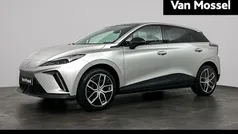 Gebruikt 2025 MG MG4 EV Trophy Hatchback | € 34.979 (Eerlijke prijs)