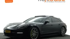 Zwart metallic Gebruikt 2019 Porsche Panamera S E-Hybrid Sport Turismo Sedan | € 64.900 (Goede deal)