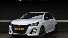 Wit Gebruikt 2024 Peugeot e-208 Active Hatchback | € 20.945 (Eerlijke prijs)