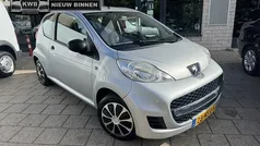 Grijs Gebruikt 2010 Peugeot 107 Hatchback | € 2.850 (Eerlijke prijs)