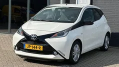 Wit Gebruikt 2016 Toyota Aygo Sport Hatchback | € 6.499 (Eerlijke prijs)