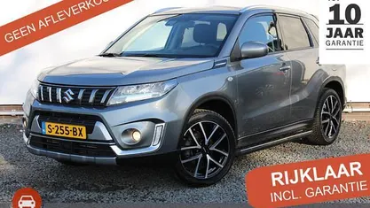 Grijs Occasion 2023 Suzuki Vitara SUV | € 24.900 (Eerlijke prijs)