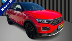 Rood Gebruikt 2022 VW T-Roc Business SUV | € 26.999 (Goede deal)