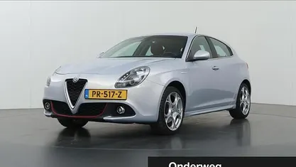 Gebruikt 2017 Alfa Romeo Giulietta Super Hatchback | € 16.935 (Eerlijke prijs)