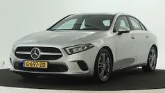 Grijs Gebruikt 2020 Mercedes A200 Style Sedan | € 23.945 (Goede deal)