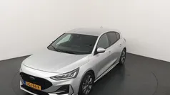 Gebruikt 2023 Ford Focus ST-Line Hatchback | € 19.450 (Eerlijke prijs)