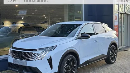 Gebruikt 2025 Peugeot 3008 Allure SUV | € 39.850 (Eerlijke prijs)