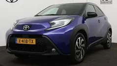 Blauw metallic Gebruikt 2024 Toyota Aygo Pulse Hatchback | € 21.945 (Eerlijke prijs)