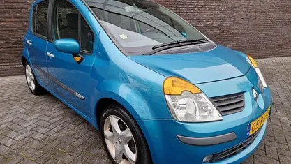 Gebruikt 2005 Renault Modus Luxe MPV | € 2.395 (Eerlijke prijs)