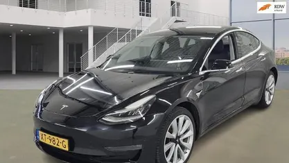 Occasion 2019 Tesla Model 3 Long Range AWD Sedan | € 17.845 (Goede deal)