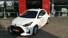 Gebruikt 2023 Toyota Yaris Hybrid Active Hatchback | € 21.549 (Eerlijke prijs)