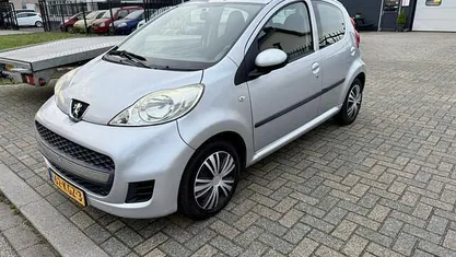 Occasion 2009 Peugeot 107 Hatchback | € 2.995 (Eerlijke prijs)