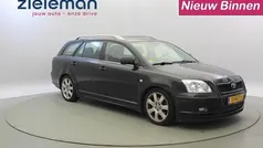 Zwart Gebruikt 2005 Toyota Avensis Luna Stationwagen | € 1.345 (Eerlijke prijs)