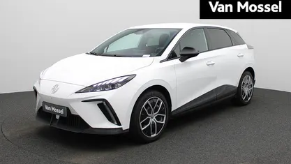 Wit Gebruikt 2023 MG MG4 EV Luxury Hatchback | € 23.495 (Eerlijke prijs)