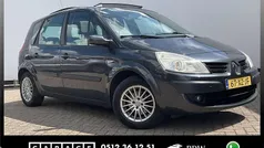 Grijs Gebruikt 2007 Renault Scénic II Business MPV | € 1.900 (Eerlijke prijs)