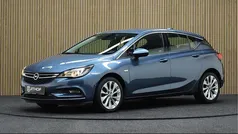 Blauw Gebruikt 2017 Opel Astra Innovation Hatchback | € 12.850 (Eerlijke prijs)