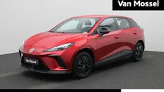 Rood Gebruikt 2023 MG MG4 EV Hatchback | € 18.900 (Eerlijke prijs)