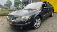Zwart Gebruikt 2007 Renault Laguna III Hatchback | € 1.599 (Eerlijke prijs)