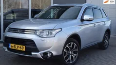 Grijs Gebruikt 2015 Mitsubishi Outlander Edition SUV | € 8.999 (Eerlijke prijs)
