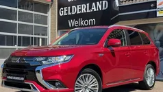 Rood Gebruikt 2019 Mitsubishi Outlander Intense+ SUV | € 21.700 (Super prijs)