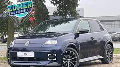 Blauw Gebruikt 2024 Renault R5 Iconic Hatchback | € 32.195 (Eerlijke prijs)