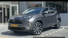 Grijs Gebruikt 2022 Toyota Yaris Cross Edition SUV | € 28.450 (Eerlijke prijs)