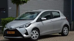 Grijs Gebruikt 2018 Toyota Yaris Hatchback | € 13.950 (Eerlijke prijs)