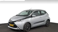 Grijs Gebruikt 2014 Toyota Aygo X-clusiv Hatchback | € 10.950 (Eerlijke prijs)