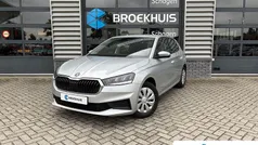Grijs Gebruikt 2023 Skoda Fabia Ambition Hatchback | € 16.945 (Eerlijke prijs)