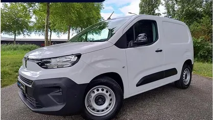Nieuw Citroën Berlingo Comfort 100 kW (136 PK) 2026 Wit MPV