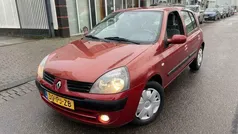 Rood Gebruikt 2004 Renault Clio II Luxe Hatchback | € 2.950 (Eerlijke prijs)