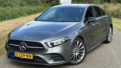 Gebruikt 2020 Mercedes A200 Premium Plus Sedan | € 25.950 (Eerlijke prijs)