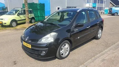Occasion Renault Clio GrandTour Business 101 PK (74 kW) 2009 Stationwagen
