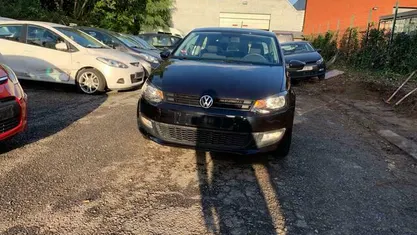 Zwart Gebruikt 2010 VW Polo Trendline Sedan | € 7.800 (Eerlijke prijs)