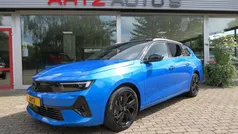 Blauw, metallic lak Gebruikt 2023 Opel Astra GS Line Stationwagen | € 29.990 (Eerlijke prijs)