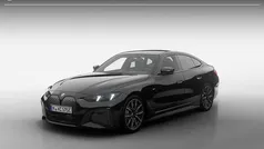 Saphirschwarz metallic (475) (zwart metallic) Nieuw 2025 BMW i4 M Sport Sedan | € 69.781 (Eerlijke prijs)