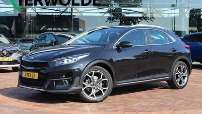 Zwart Occasion 2020 Kia XCeed SUV | € 16.445 (Eerlijke prijs)