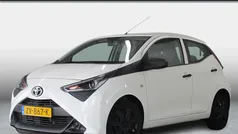 Wit Gebruikt 2019 Toyota Aygo Hatchback | € 9.950 (Eerlijke prijs)