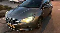 Grijs Gebruikt 2018 Opel Astra Edition Hatchback | € 6.599 (Eerlijke prijs)