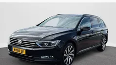 Zwart Gebruikt 2016 VW Passat Stationwagen | € 17.800 (Eerlijke prijs)