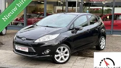 Zwart (metallic) Gebruikt 2010 Ford Fiesta Titanium Hatchback | € 4.950 (Eerlijke prijs)