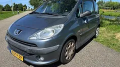 Grijs Gebruikt 2007 Peugeot 1007 Hatchback | € 350 (Super prijs)