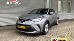 Grijs Gebruikt 2022 Toyota C-HR Business Edition SUV | € 22.995 (Goede deal)