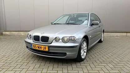 Grijs Gebruikt 2003 BMW 316 Executive Hatchback | € 2.450 (Goede deal)